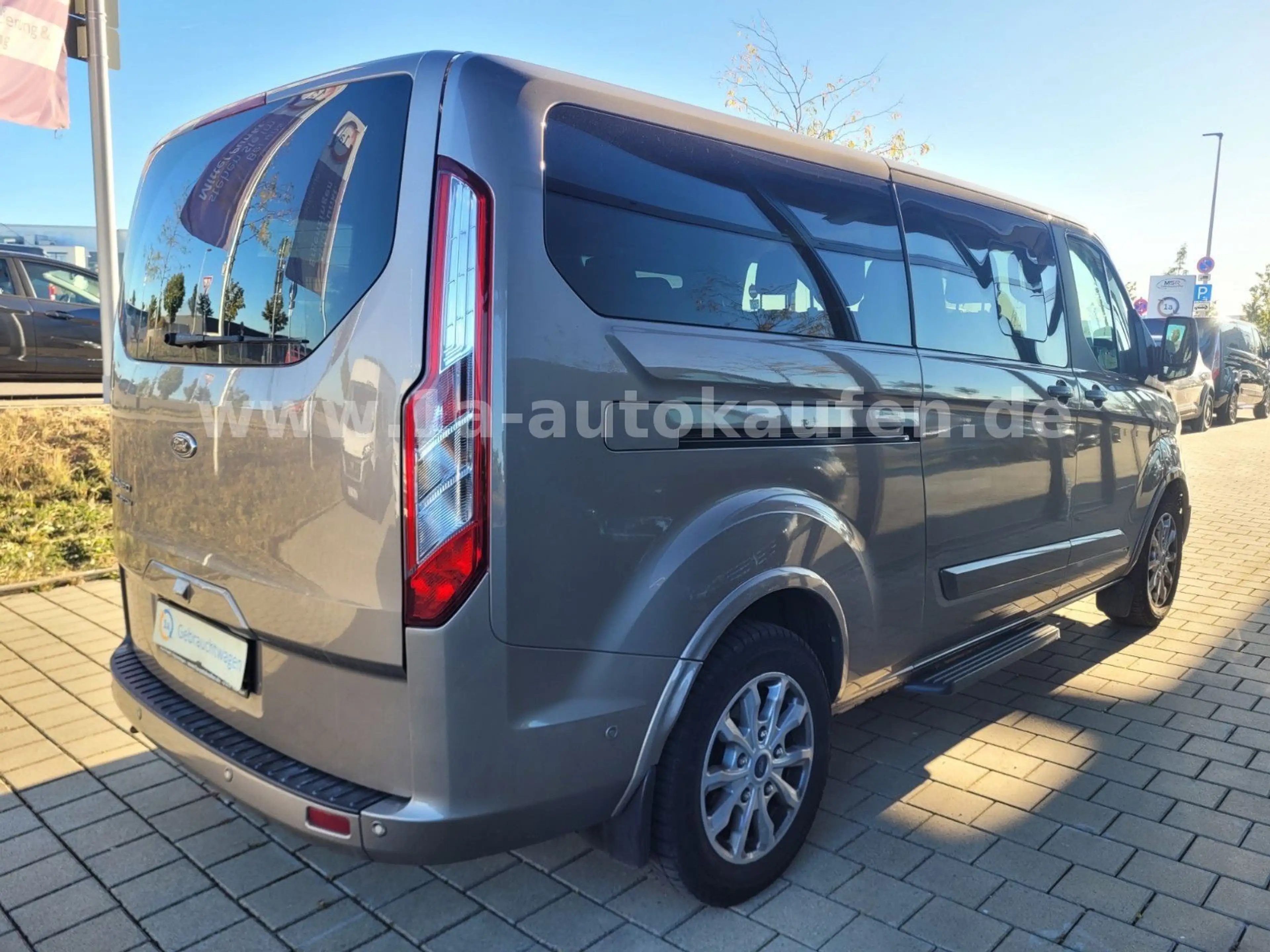 Ford Tourneo Custom Autom. L2 Titanium m. Kamera/DAB — photo 9