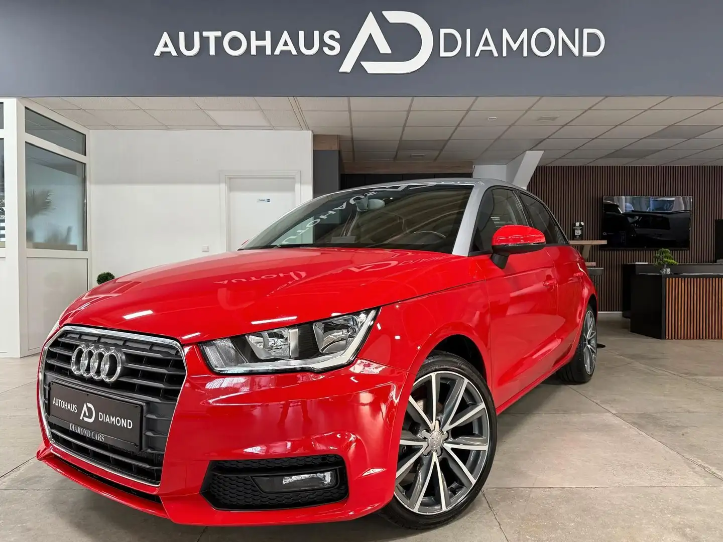 Audi A1 Sportback sport * SHZ * TEMPO * PDC * Rouge - 2