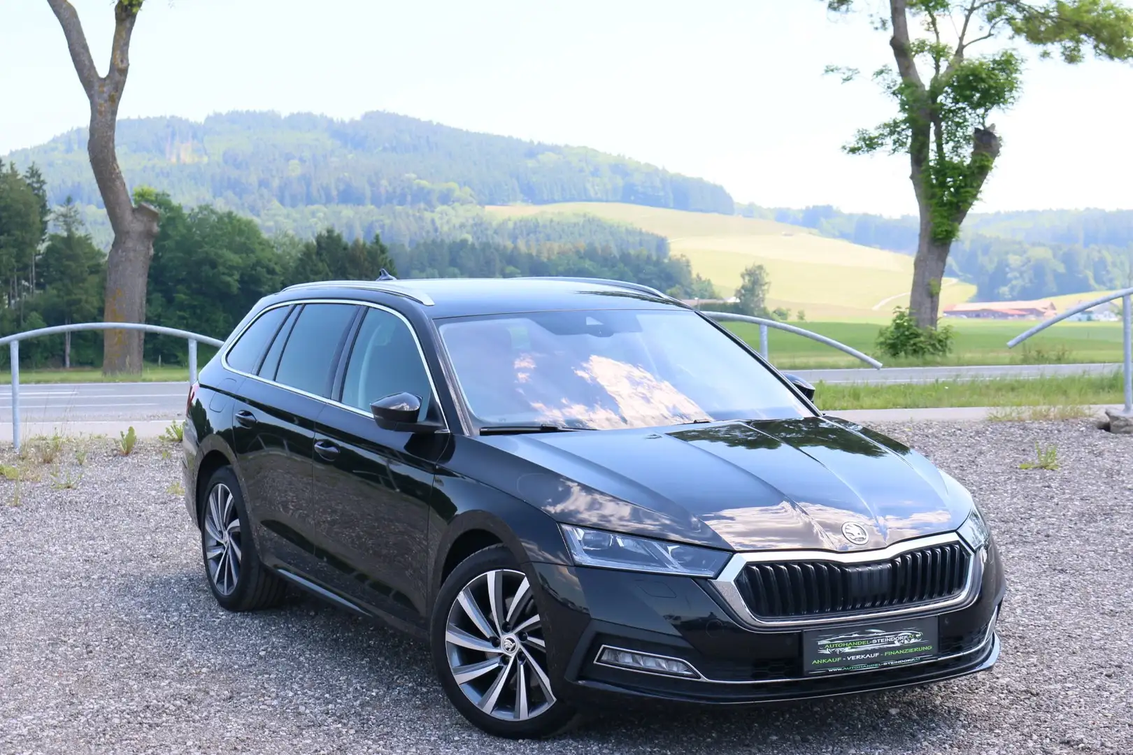 Skoda Octavia Style*DSG*AHK*Keyless Entry*Matrix-LED*Kamera Schwarz - 2