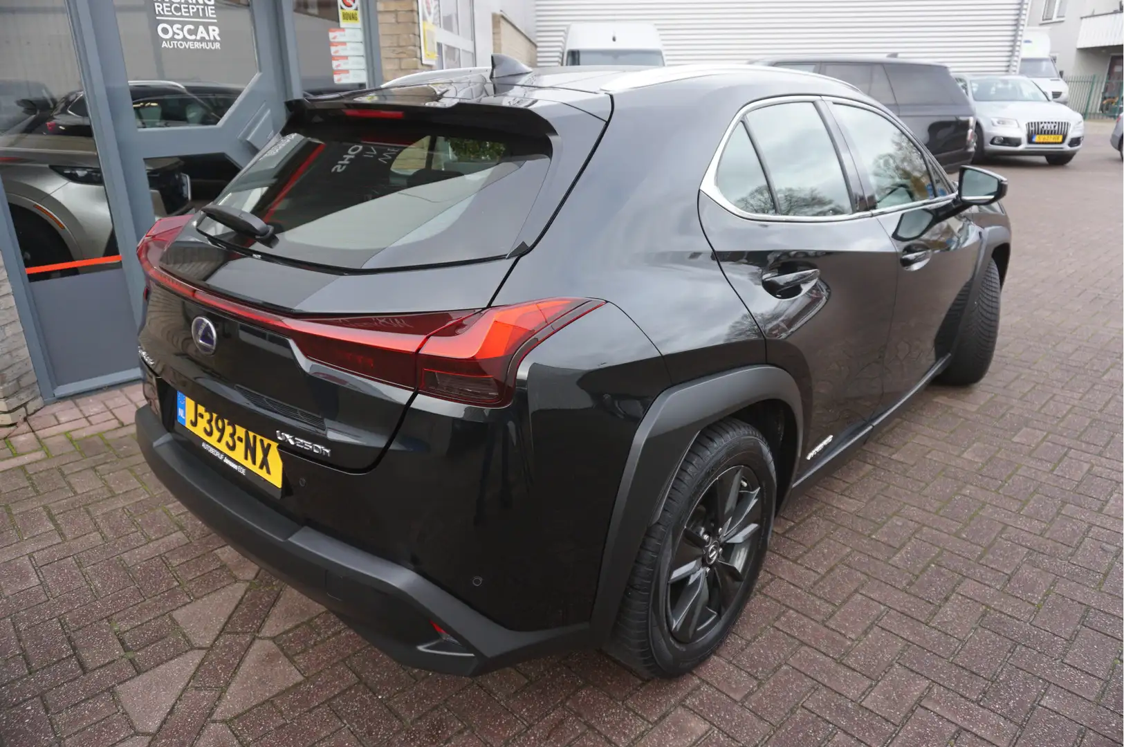 Lexus UX 250h Business Line Pro Automaat Noir - 2