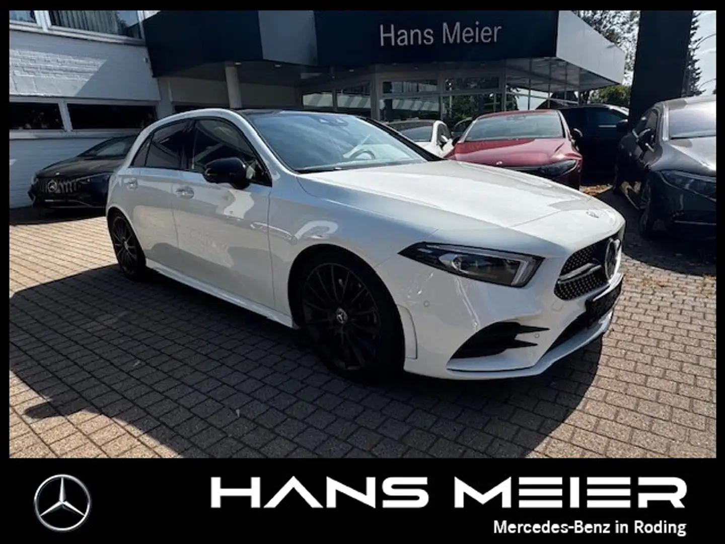 Mercedes-Benz A 250 A 250 4M AMG Panorama Night MULTIBEAM 360° Sound Weiß - 1