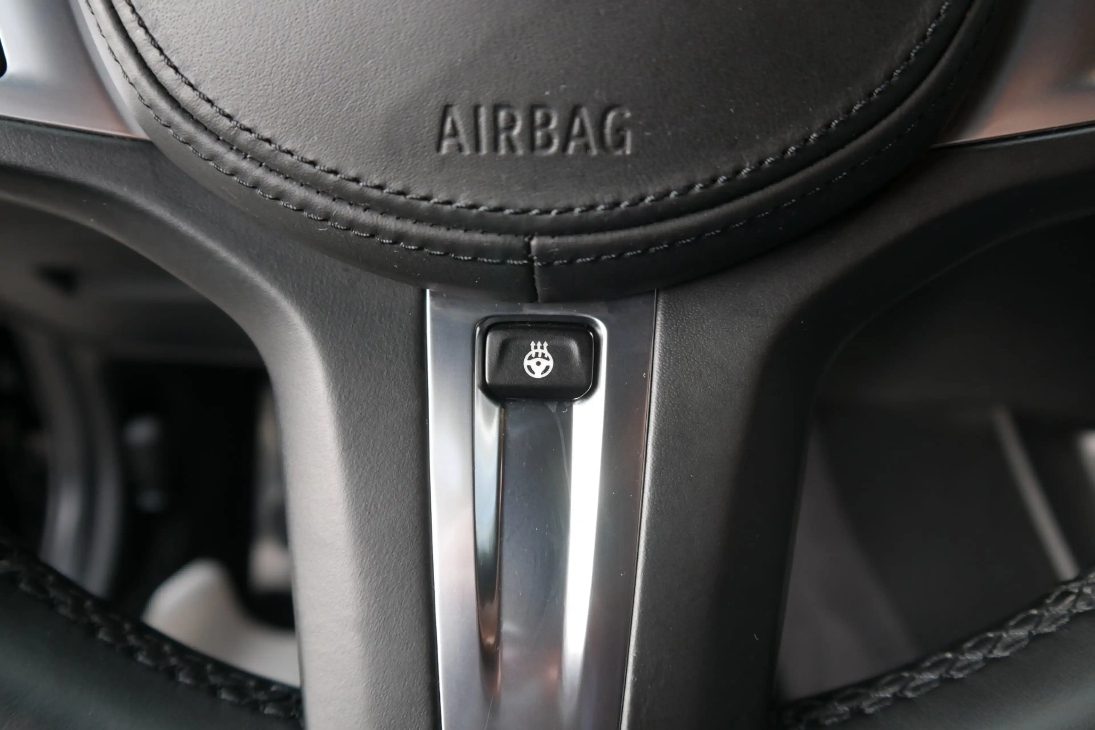BMW 320 d xDrive *M-Paket/AHK/360°/LED/Lenkradhzg./Driving Assistant* — photo 14