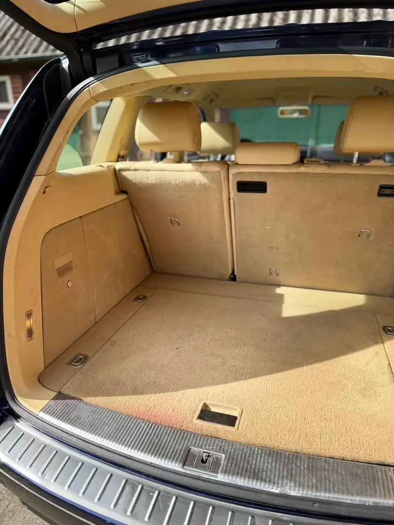 Volkswagen Touareg 2.5 R5 TDI - 1