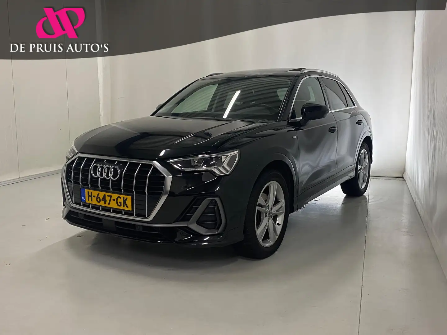 Audi Q3 35 TFSI S Line Pro Line S Trekhaak Panodak AppleCa Schwarz - 1