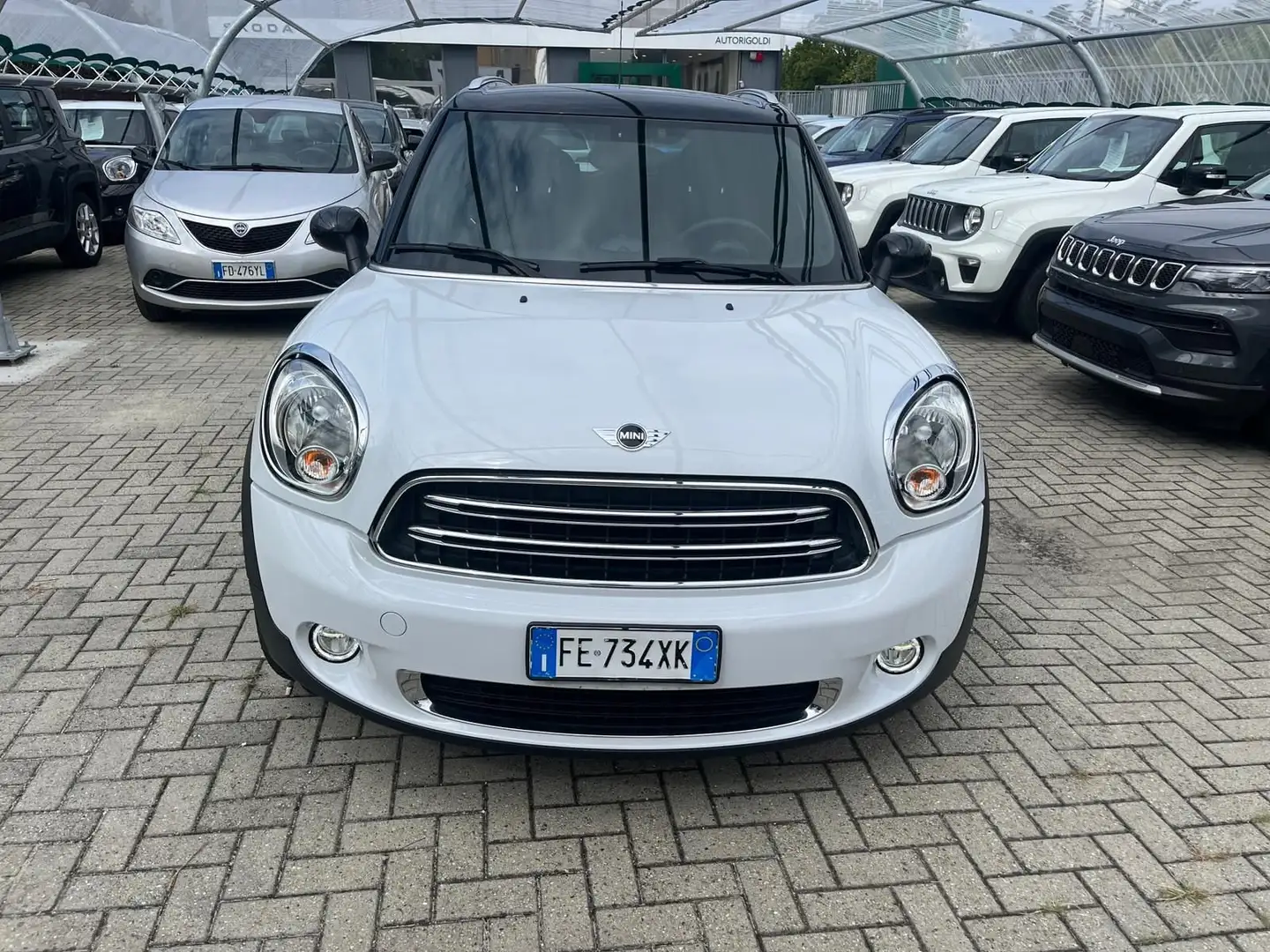 MINI Cooper D Countryman Mini 2.0 Cooper D Business Countryman Automatica Wit - 2
