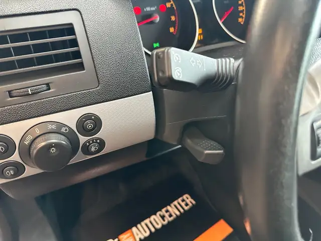Opel Astra view 10