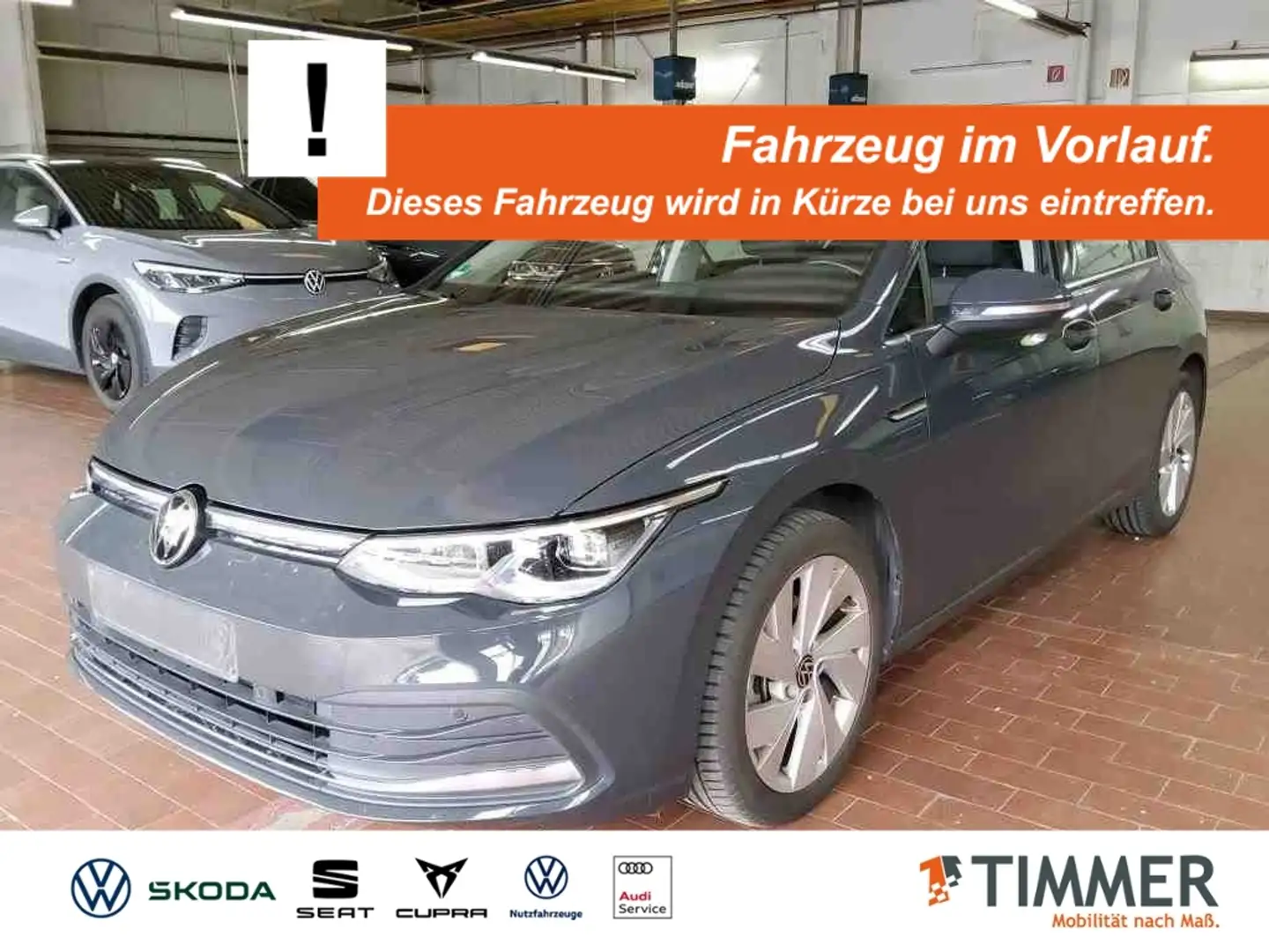 Volkswagen Golf VIII 1.5 eTSI DSG STYLE +LED +ACC +APP +NAVI +TRA Grau - 1