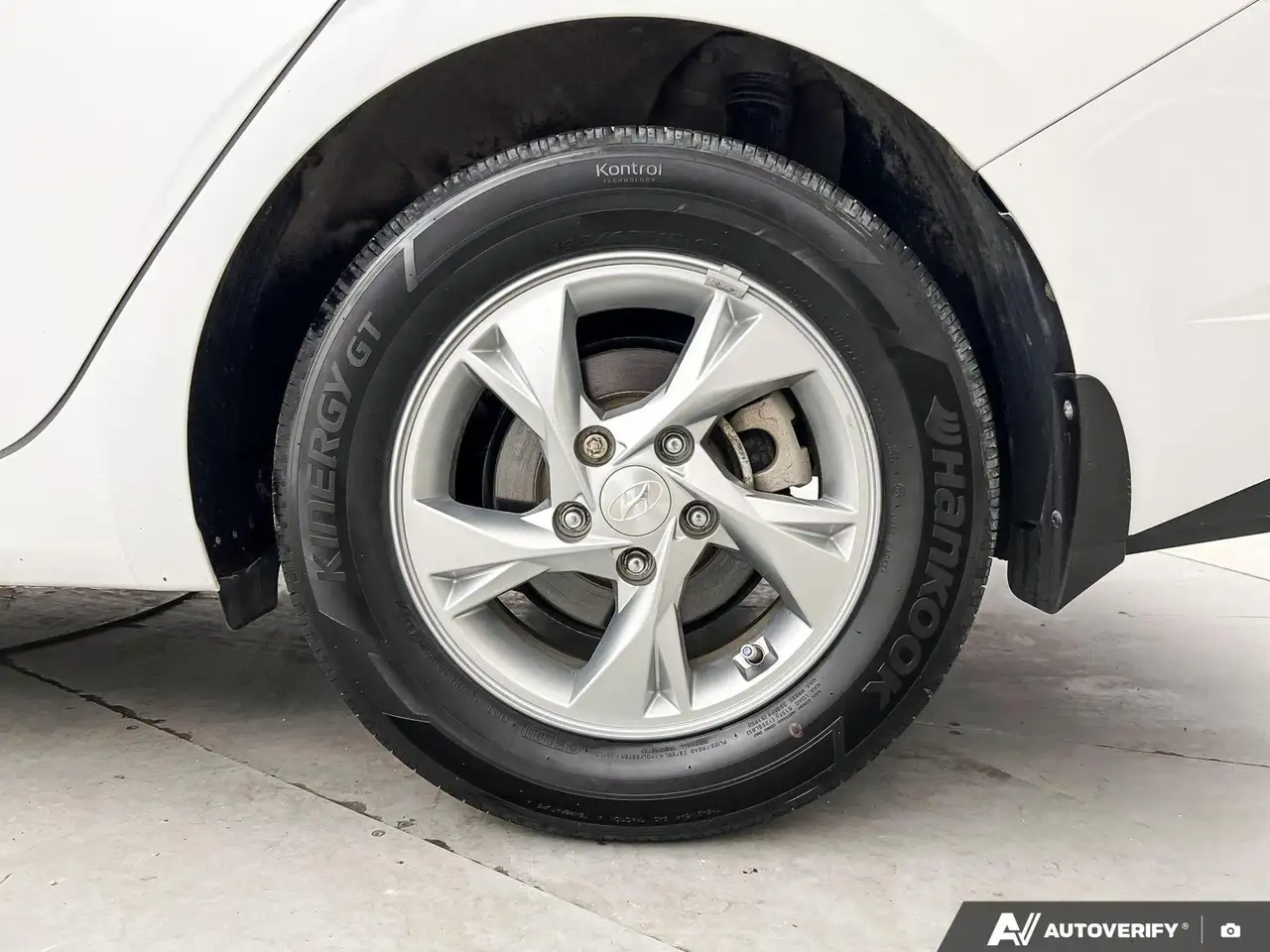 Hyundai ELANTRA снимка Hyundai ELANTRA