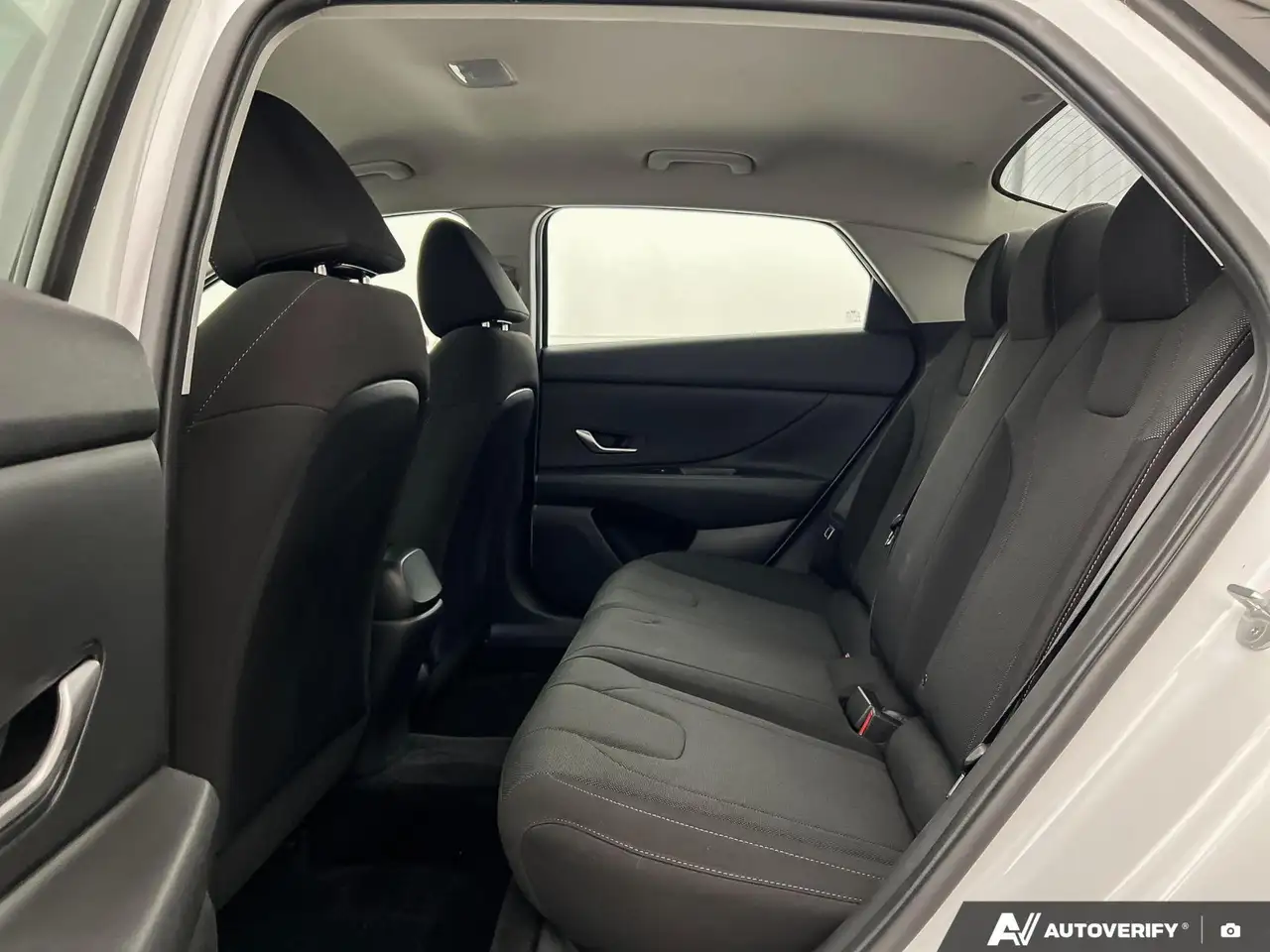 Hyundai ELANTRA снимка Hyundai ELANTRA