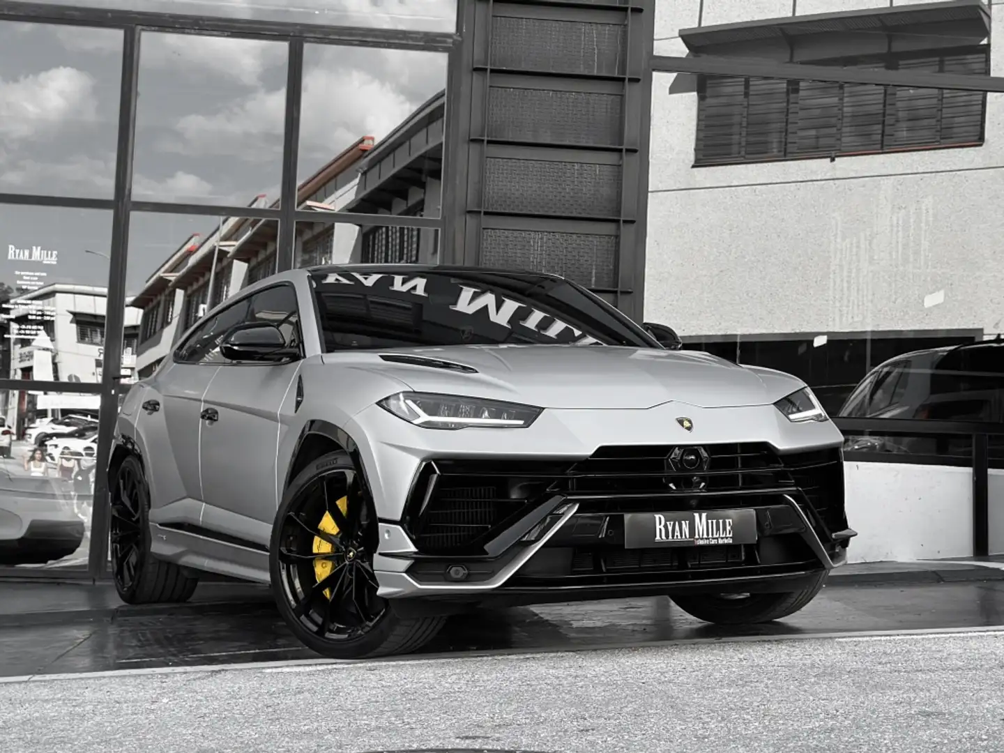 Lamborghini Urus S Negro - 1