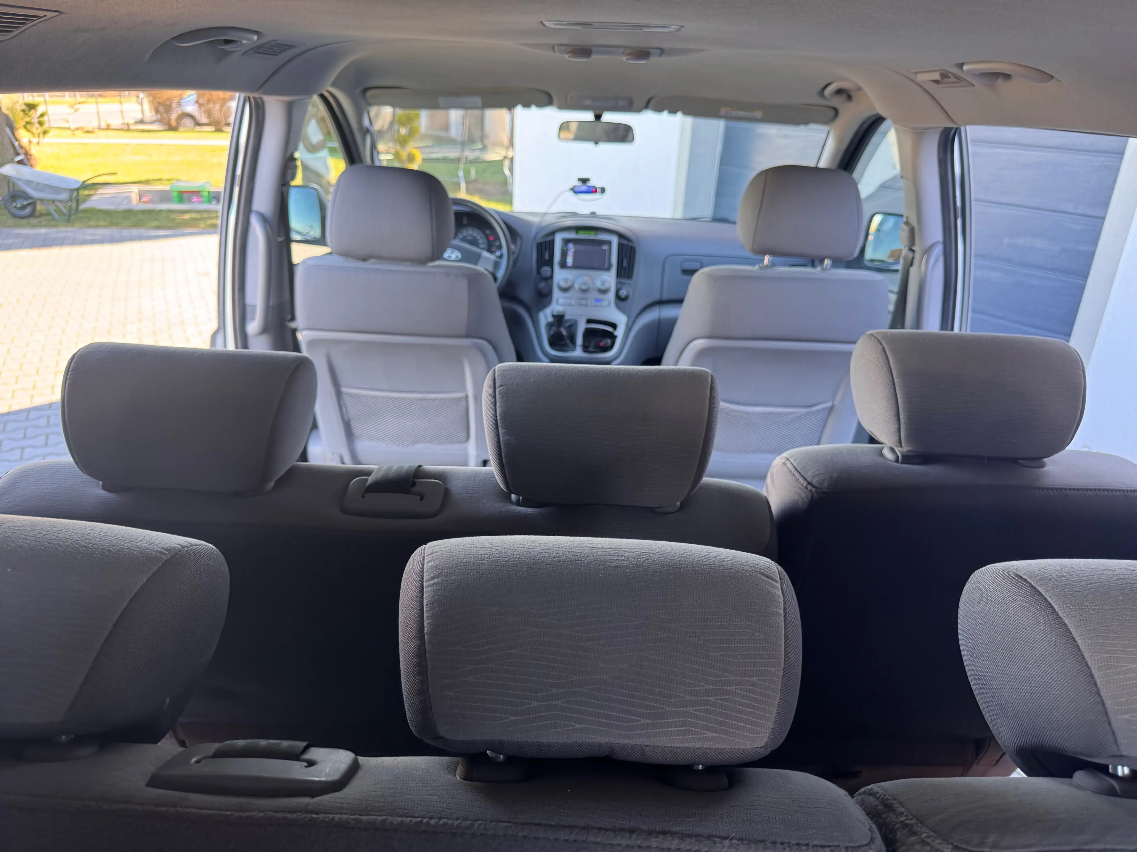 Hyundai H-1 8-Sitze Klima Anhänger TÜV04/27 NAVi 8xReife — photo 14