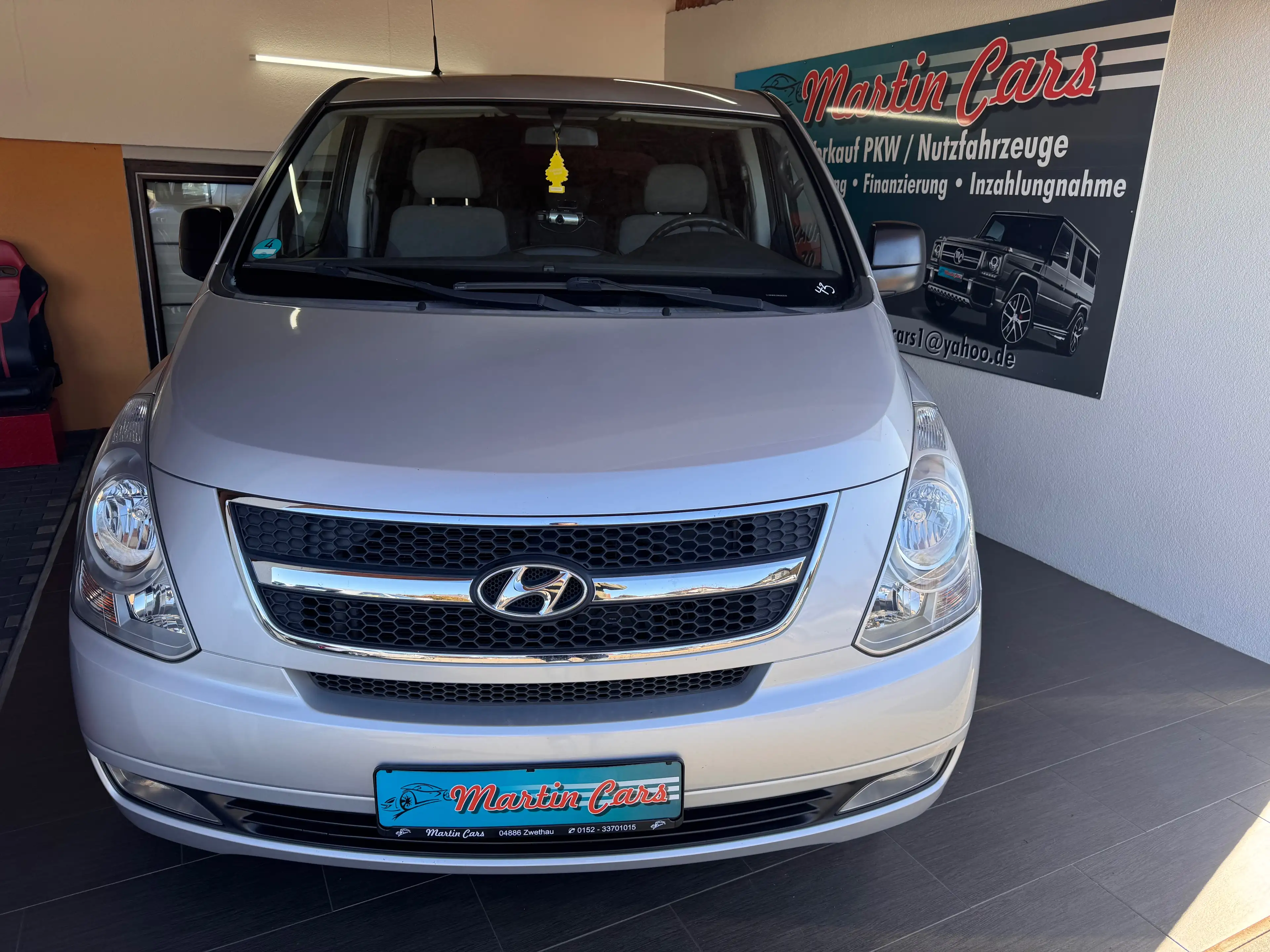 Hyundai H-1 8-Sitze Klima Anhänger TÜV04/27 NAVi 8xReife — photo 2