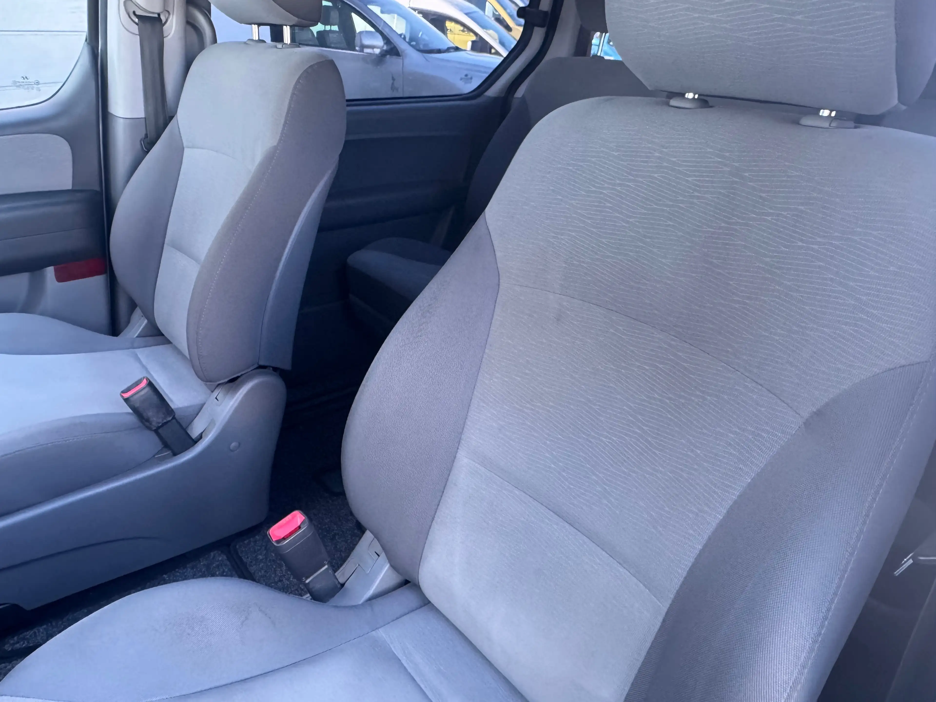 Hyundai H-1 8-Sitze Klima Anhänger TÜV04/27 NAVi 8xReife — photo 11
