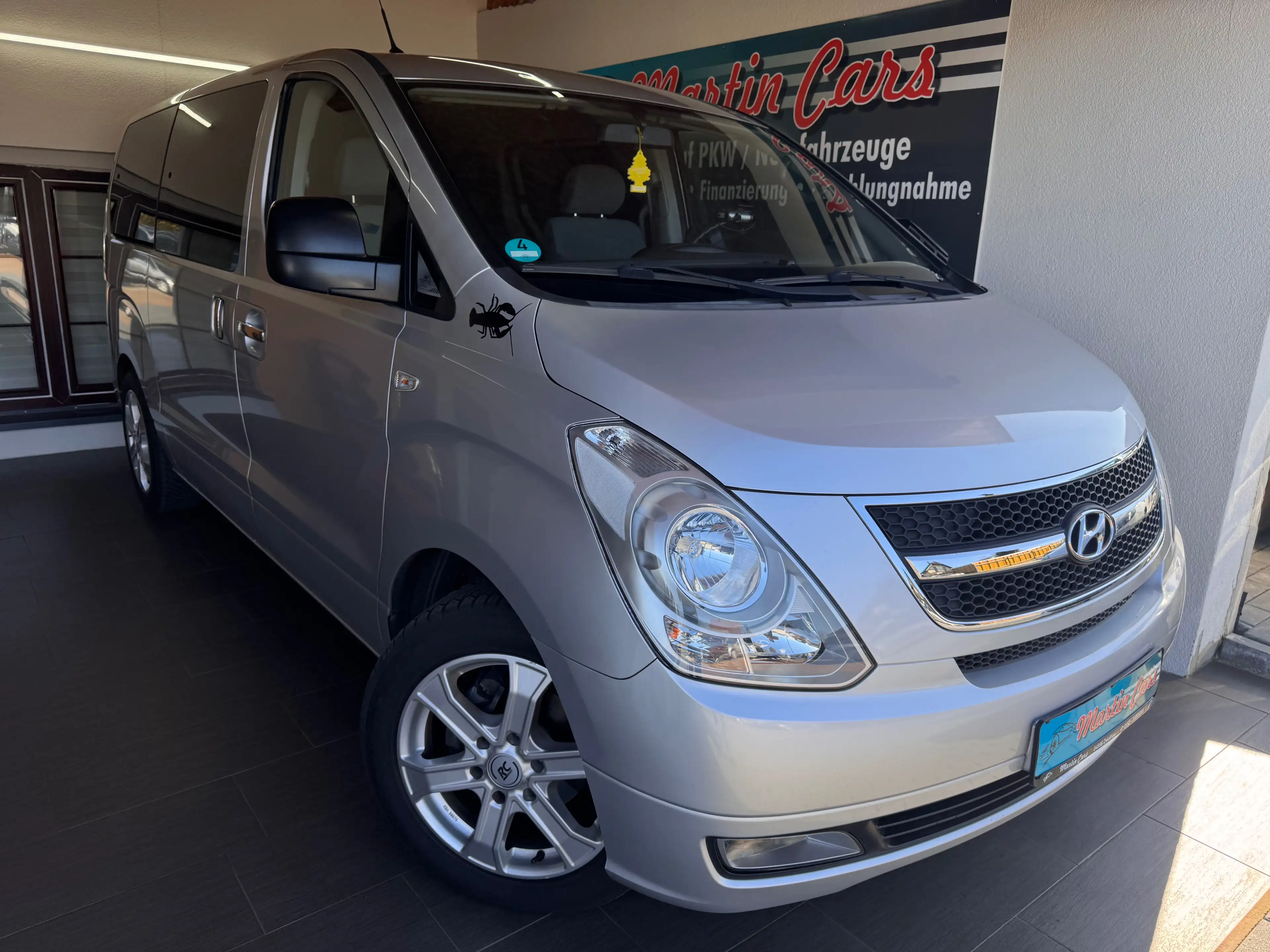Hyundai H-1 8-Sitze Klima Anhänger TÜV04/27 NAVi 8xReife — photo 3