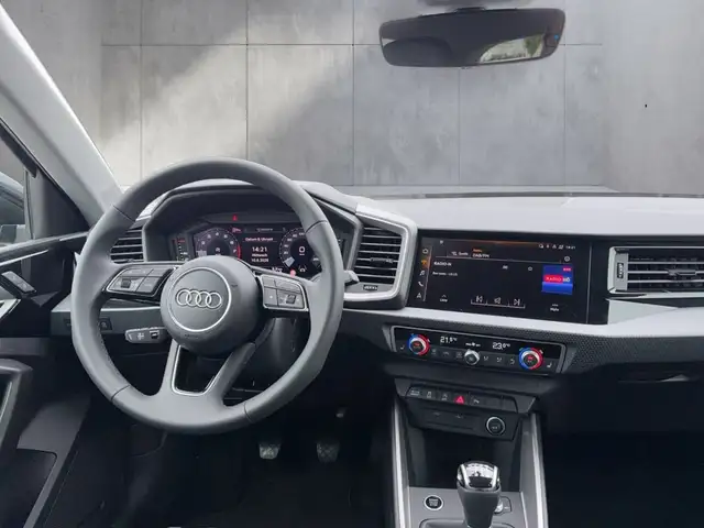 Audi A1 view 11