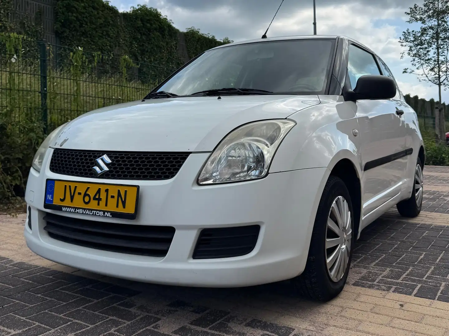 Suzuki Swift Swift 1.3 GA Alb - 1