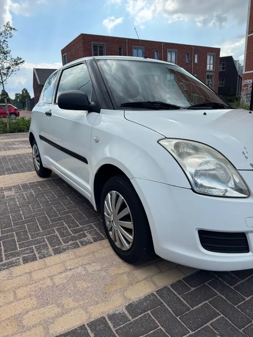 Suzuki Swift Swift 1.3 GA Alb - 2