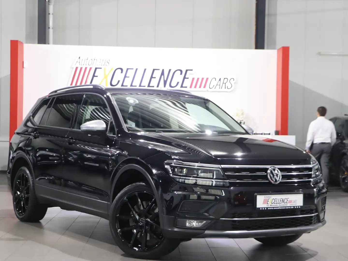 Volkswagen Tiguan Allspace 2.0 TDI DSG 4M HIGHLINE PANORAMA Fekete - 1
