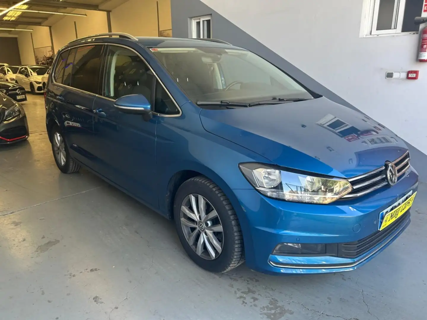 Volkswagen Touran 2.0TDI CR BMT Sport DSG7 140kW Azul - 2