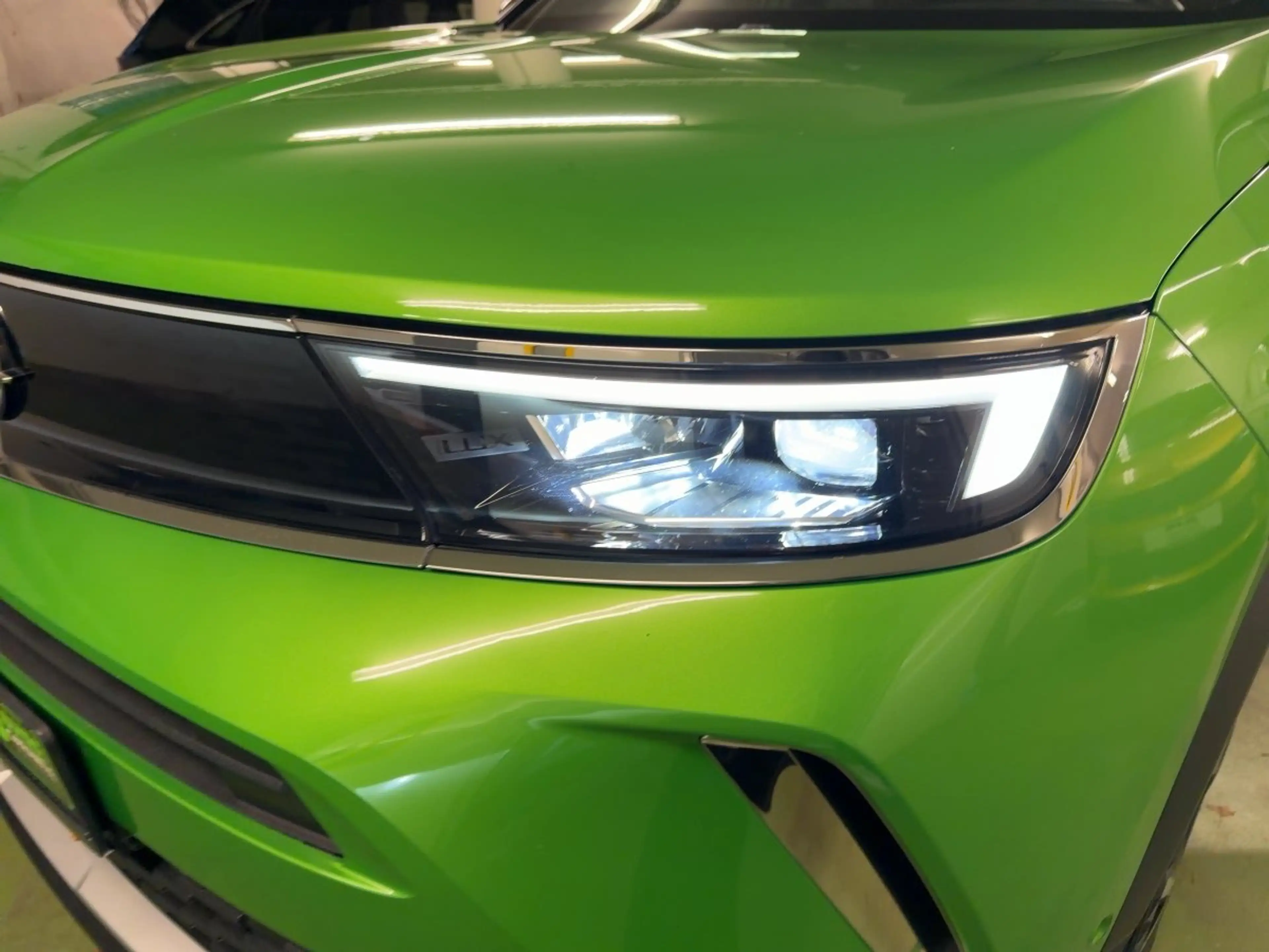 Opel Mokka-E Ultimate Alcantara+LED+Navi+SHZ+Kam.+LM — photo 15