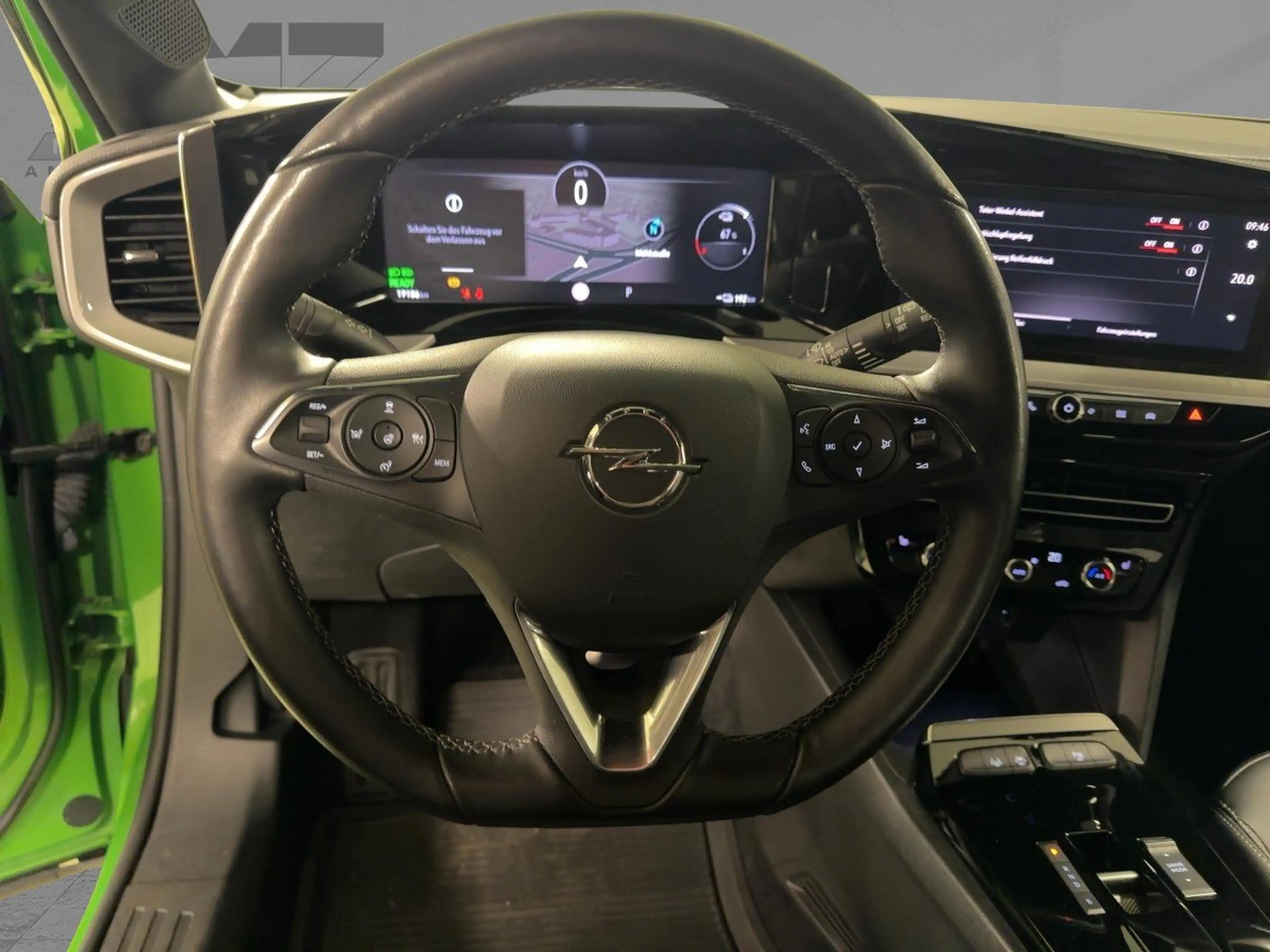 Opel Mokka-E Ultimate Alcantara+LED+Navi+SHZ+Kam.+LM — photo 12