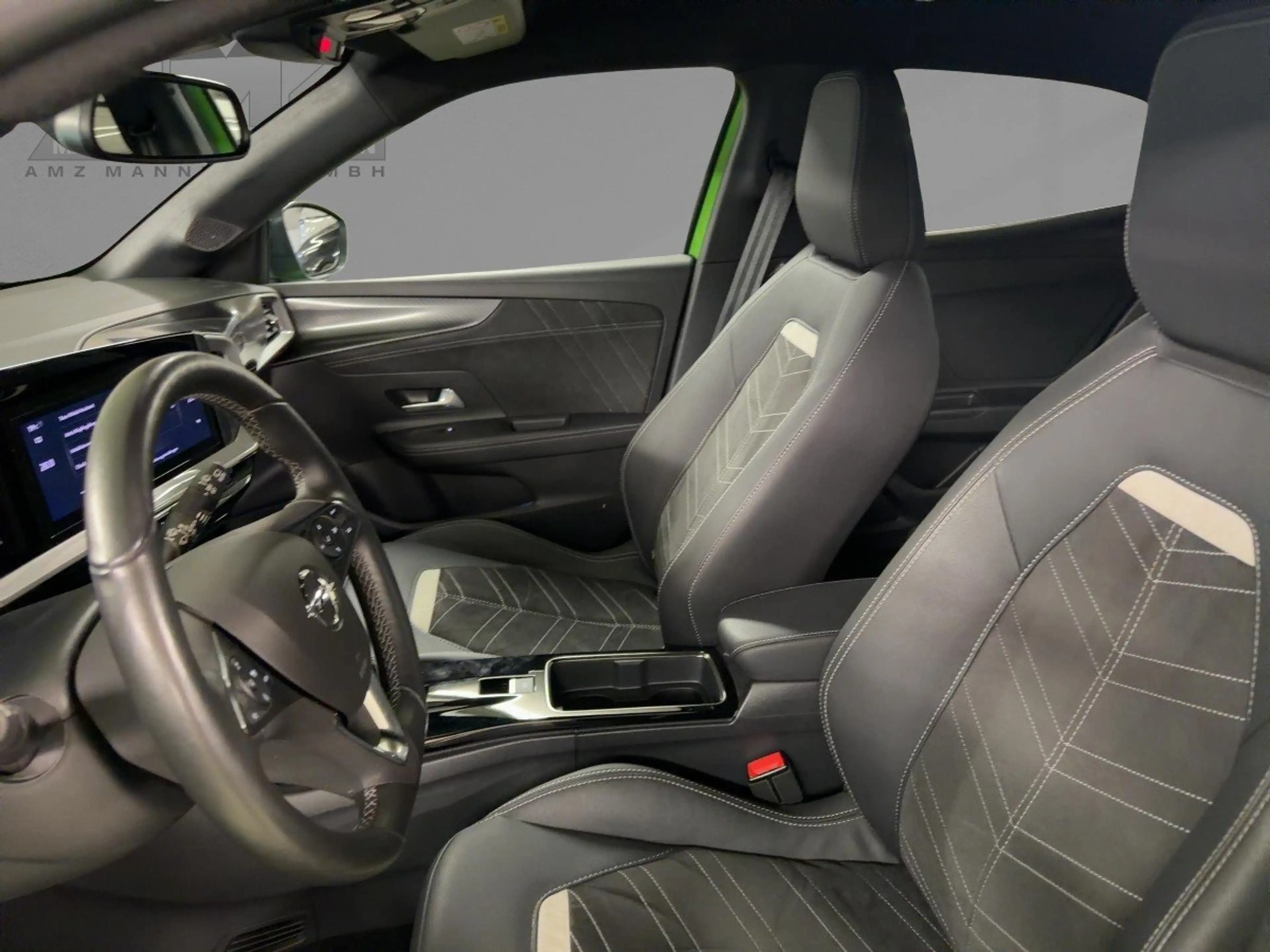 Opel Mokka-E Ultimate Alcantara+LED+Navi+SHZ+Kam.+LM — photo 9
