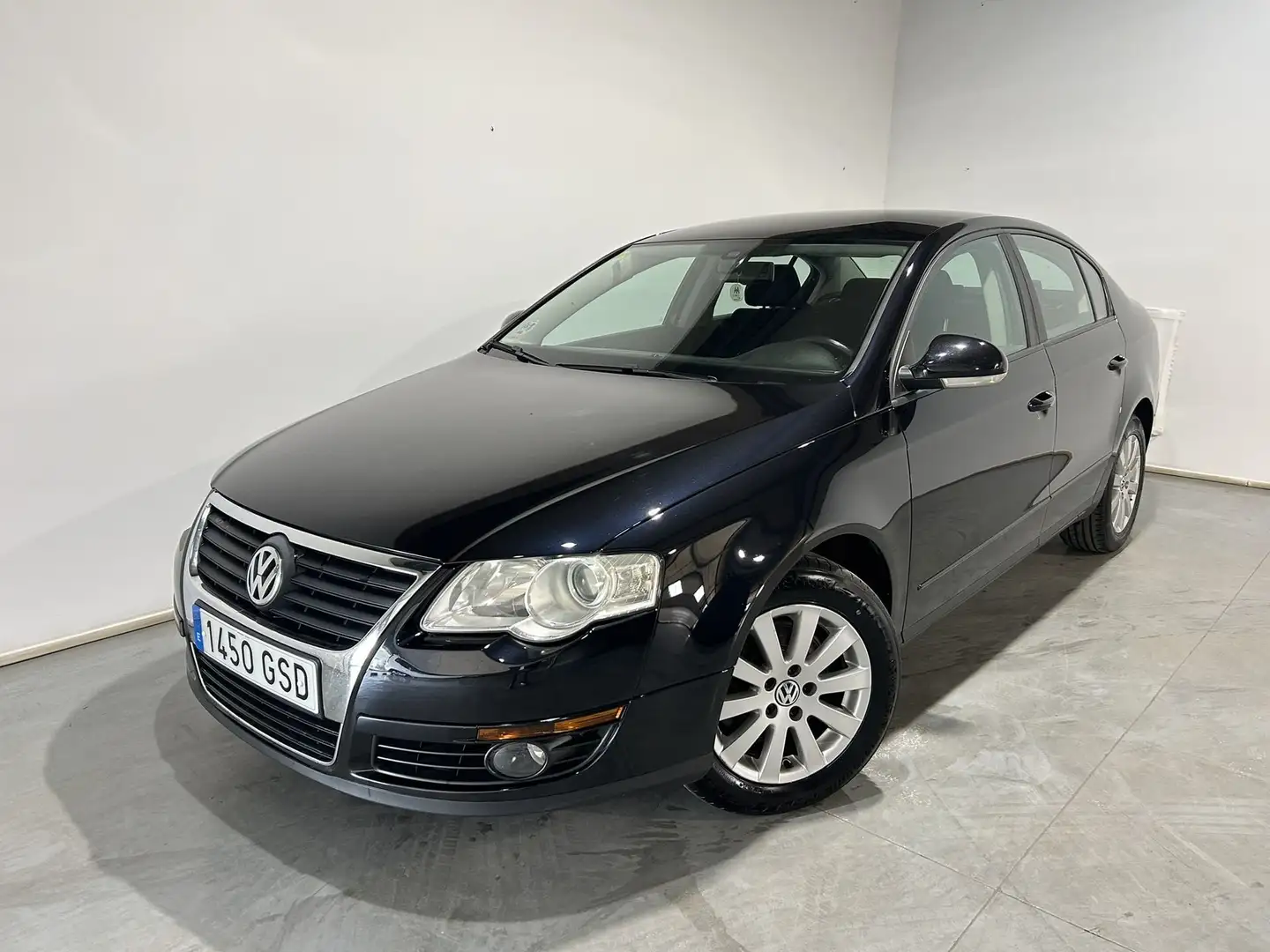Volkswagen Passat 2.0TDI Business Edition BMT Negro - 1