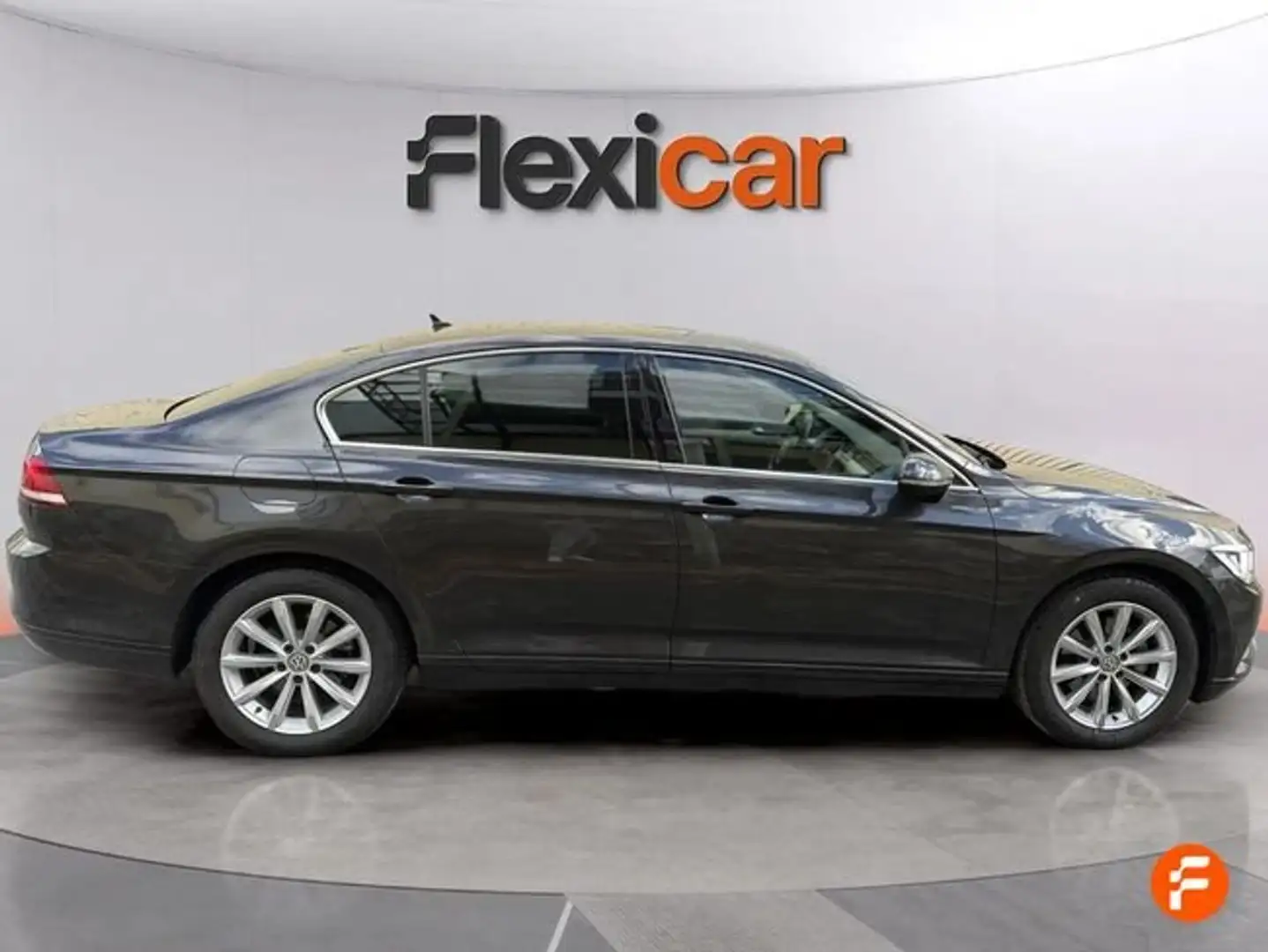 Volkswagen Passat 2.0TDI EVO 110kW Negro - 2