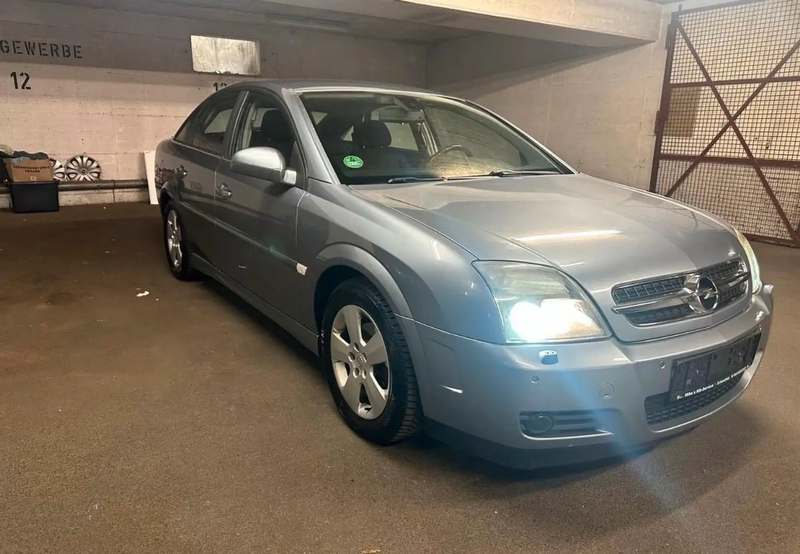 Opel Vectra 2.2 GTS - 2