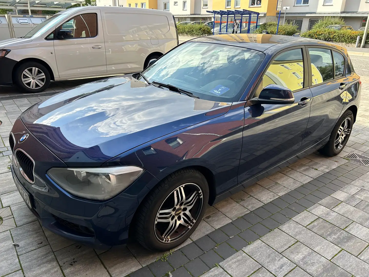 BMW 118 118d F20 Modrá - 1