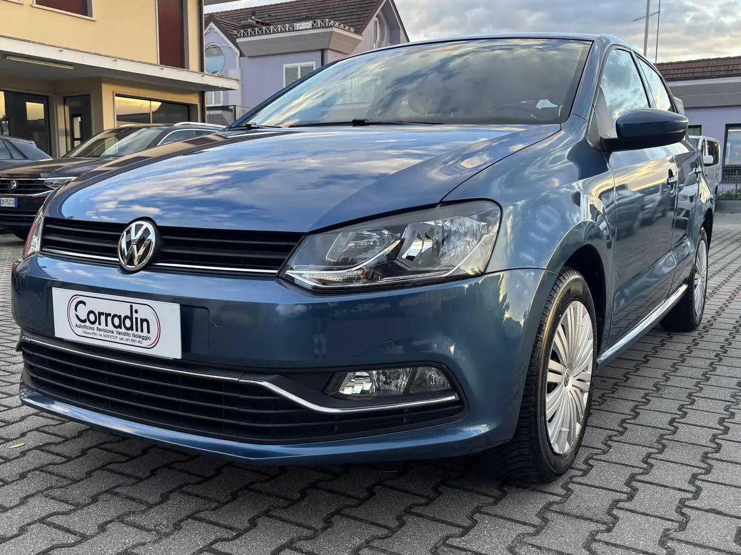 Volkswagen Polo Polo V 2014 5p 1.2 tsi bm Comfortline Blauw - 1