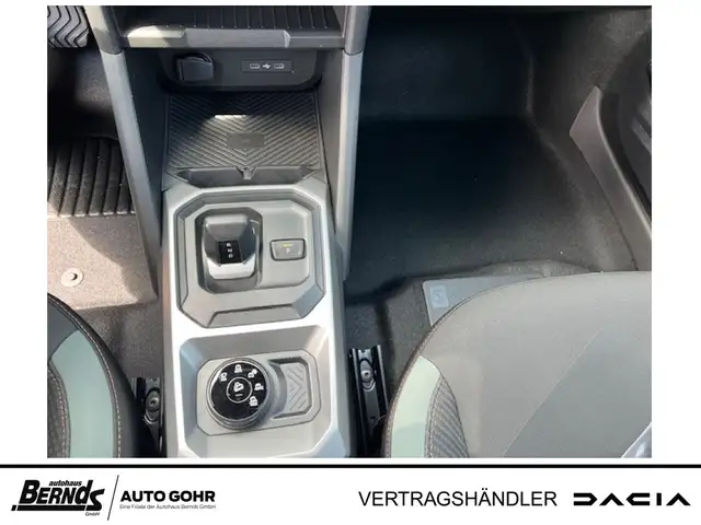 Dacia Duster view 15