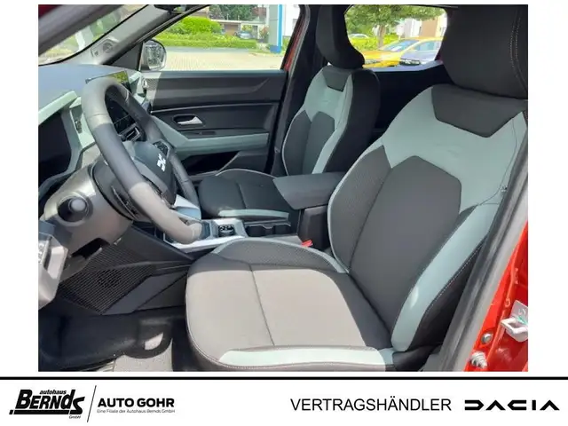 Dacia Duster view 8