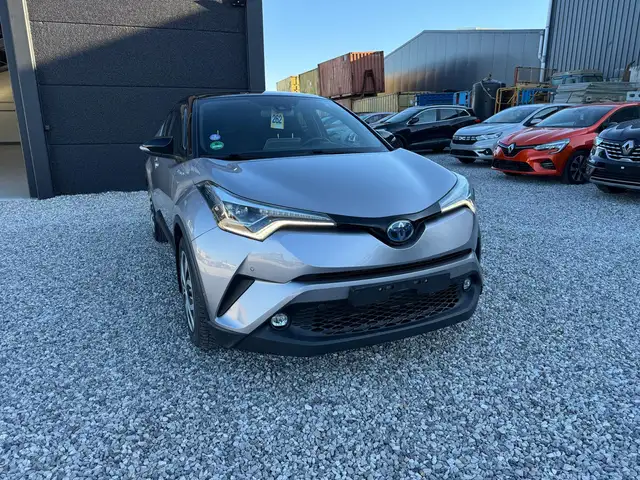 Toyota C-HR C-HR Hybrid 1.8i VVT-i C-Lub E-CVT