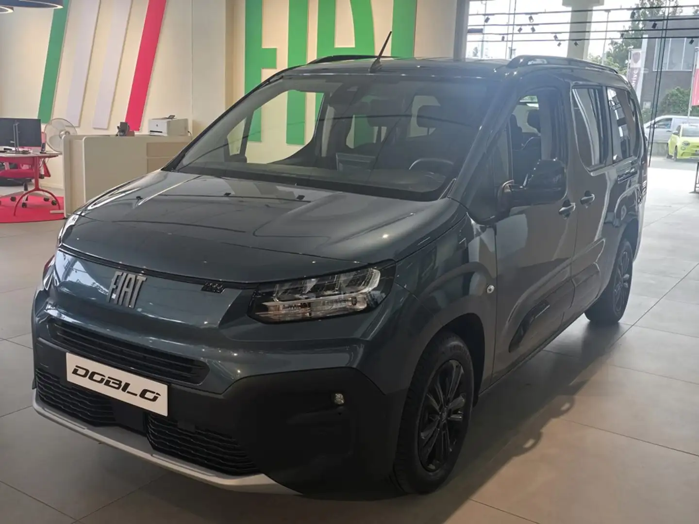 Fiat Doblo Blau - 1
