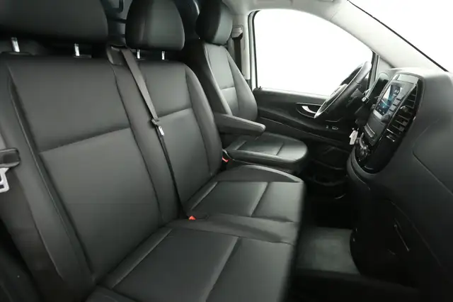 Mercedes-Benz Vito view 10