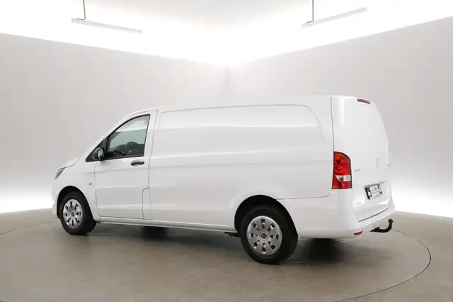 Mercedes-Benz Vito view 4