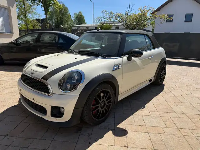 MINI John Cooper Works Cabrio