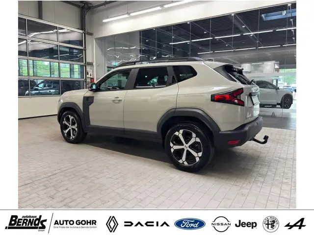 Dacia Duster view 8