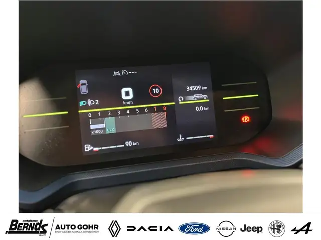 Dacia Duster view 13