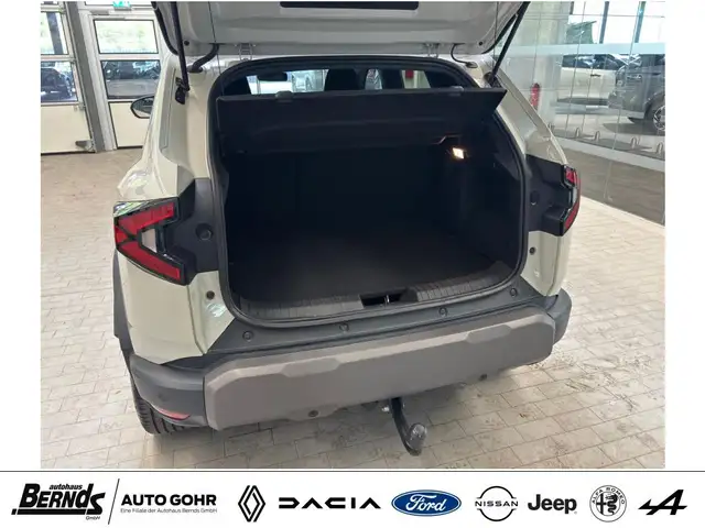 Dacia Duster view 6