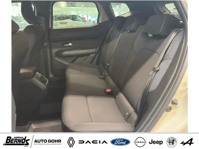 Dacia Duster view 9