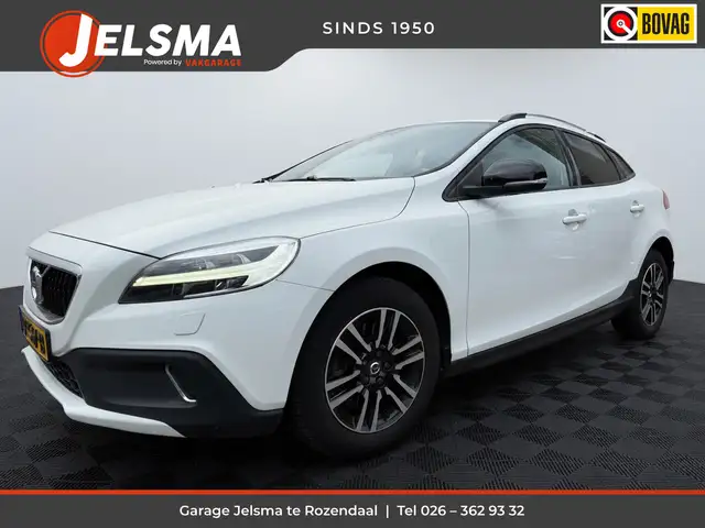 Volvo V40 Cross Country 1.5 T3 Nordic+ 153pk Aut., Trekhaak | Clima | Navi