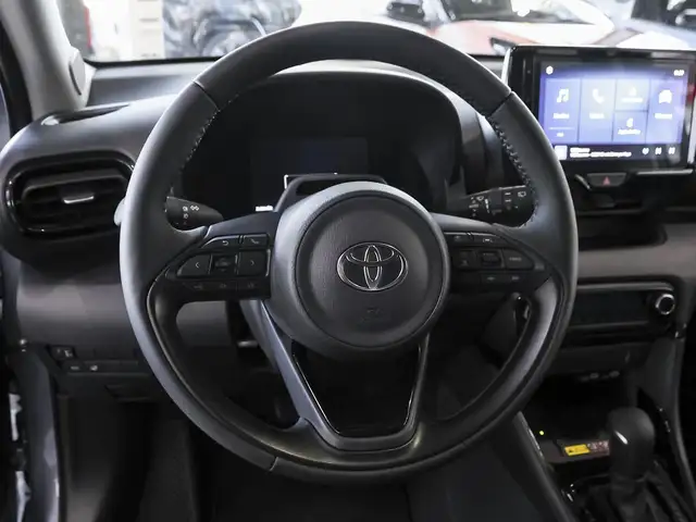 Toyota Yaris view 10