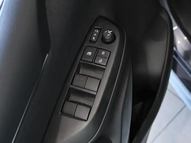 Toyota Yaris view 9