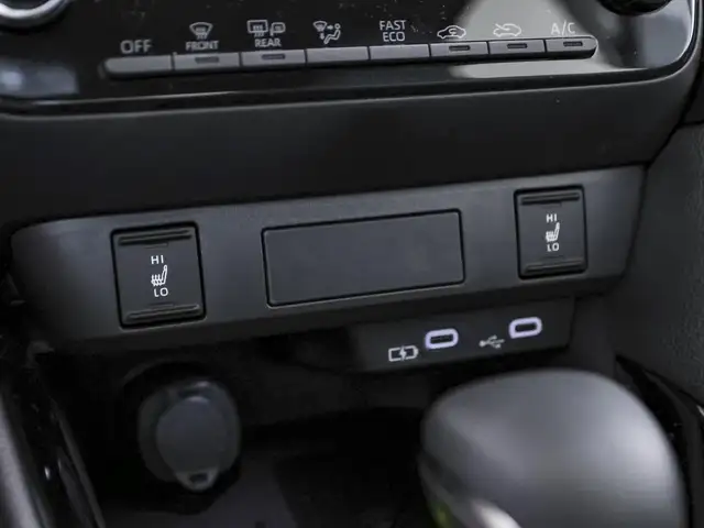 Toyota Yaris view 12