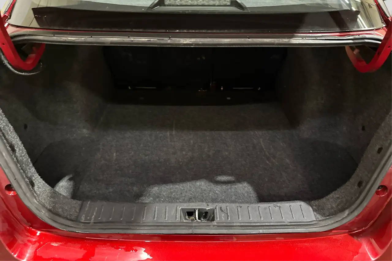 Nissan Versa снимка Nissan Versa