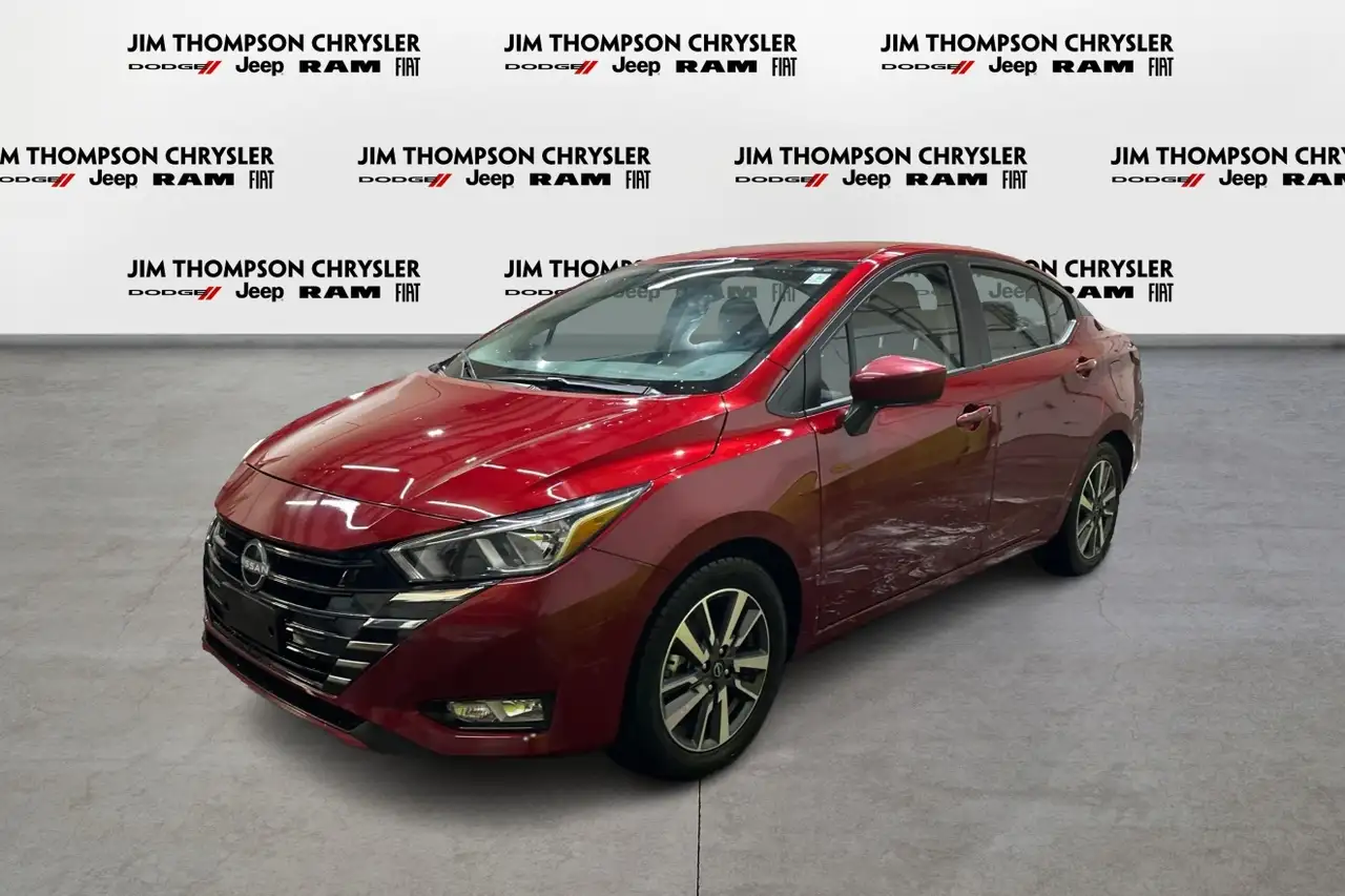 Nissan Versa снимка Nissan Versa
