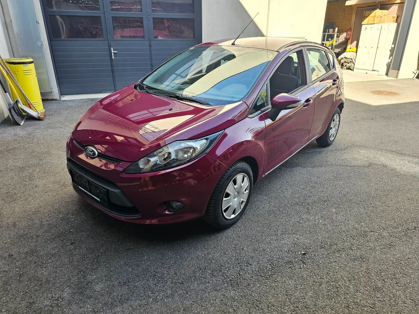 Ford Fiesta Fiesta Trend 1,25 Trend Rot - 1