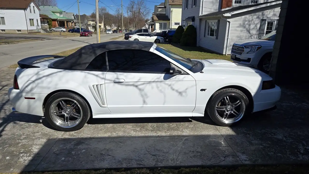Ford Mustang снимка Ford Mustang